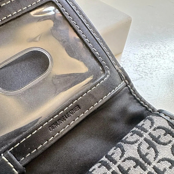 Fossil Vintage Signature Canvas/Leather Large Wallet - Picture 5 of 9